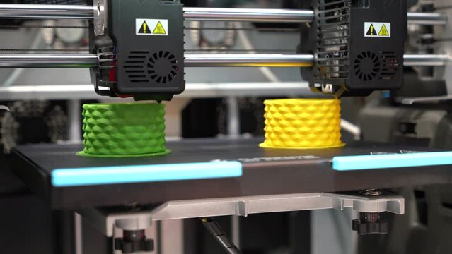 A 3d printer in the laboratory prints a structure from a polymer