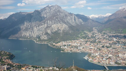 Fototapeta na wymiar Lake Como and the city of Lecco