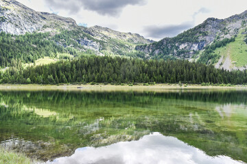 Fototapeta na wymiar Lago Paludatosi