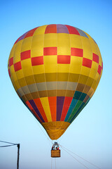 Naklejka premium Hot Air Balloon With Sky Background