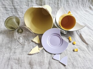 Scherben bringen Glück! Polterabend