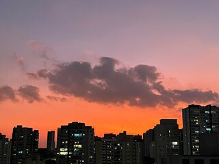 Fototapeta premium sunset in the city