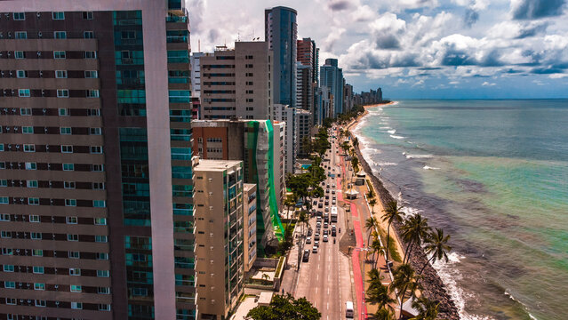 Recife Praia Boa Viagem Orla Litoral Pernambuco Parque Dona Lindu Pr&eacute;dios Gentrifica&ccedil;&atilde;o Oscar Niemeyer Arquitetura Engenharia Constru&ccedil;&otilde;es Paisagem Drone Mar Oceano Cidade