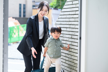 ワンオペママの朝　保育園きました