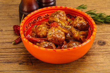 Meat ball in tomato sauce