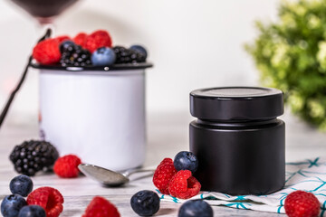 A dream of wild berries 2