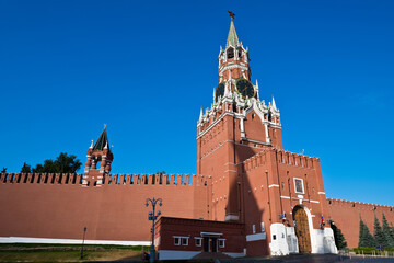 Obraz premium Spasskaya Tower of Moscow Kremlin. Summer morning. Red Square. Moscow. Russia