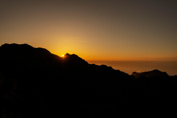 Zachód słońca w górach, wyspa Majorka, Hiszpania.