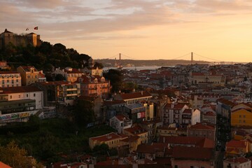 Fototapeta na wymiar beautiful view of city of Lisbon at sunset
