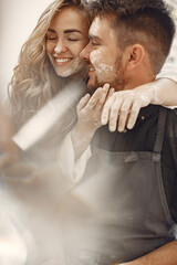 Fototapeta premium Young couple at artwork in pottery