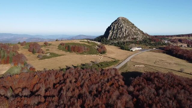 Mont Gerbier de Jonc, Ard&egrave;che, Auvergne-Rh&ocirc;ne-Alpes.
Sources de la Loire.
