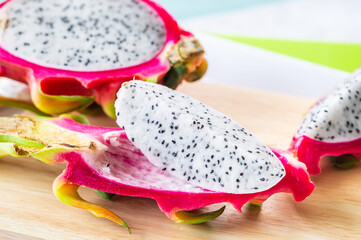 ドラゴンフルーツの白実