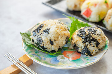 韓国おにぎり　チュモッパ