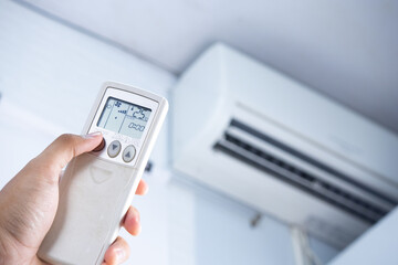Turn on the air conditioner at 25 degrees to save on electricity bills.