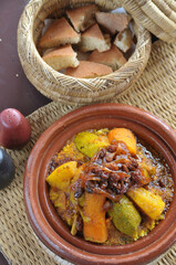 Cuscús con verduras y pollo en Marrakech