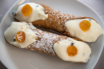 Cannellonis sicilianos