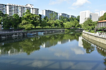 Singapore River + HDB . Residence Clark Quay