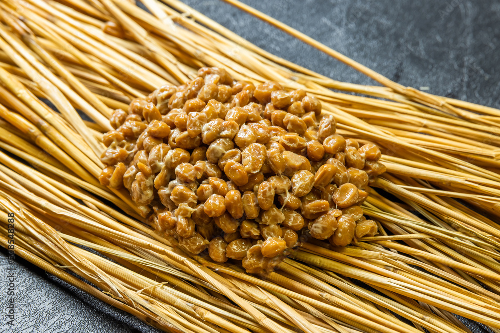 Wall mural 藁入り納豆　natto japanese foods