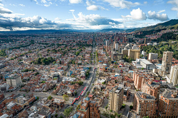 Paisaje urbano de la ciudad de Bogotá, Colombia, ubicada en sur américa 