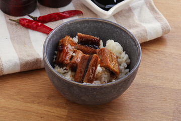 Roasred eel with steamed rice
