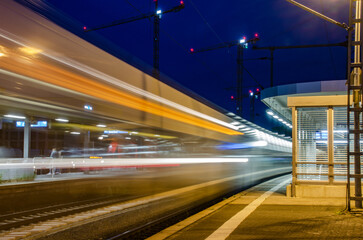 Fototapeta na wymiar Cologne June 2021: Deuz train station at night in long-term exposure