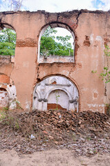 Fototapeta premium old wall with window
