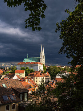 Blick über die Stadt Görlitz auf die Peterskirche