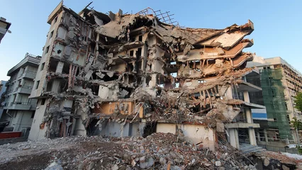 Papier Peint photo Vieux bâtiments abandonnés Turkey and Syria Earthquake 2023. A devastating magnitude 7.8 earthquake struck the Turkish province of Kahramanmaras