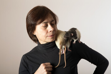 woman with domestic rats