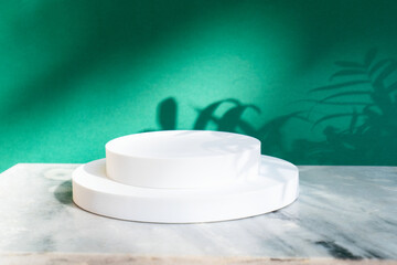 Minimal product display