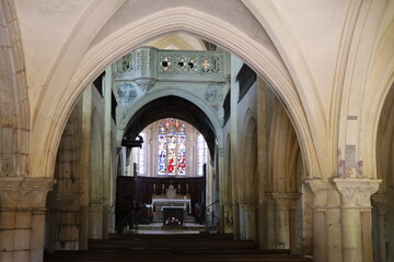 Fototapeta premium L'église Saint Genest, intérieur de l'église, village de Flavigny sur Ozerain, département de Cote d'Or, France