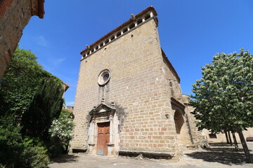 Sant Martí Vell, pueblo con encanto con su iglesia y campos. En el Baix Empordà, en Catalunya