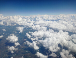 Paisaje de nubes en verano vista aerea.