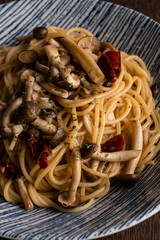キノコの和風スパゲッティ