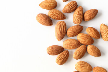 美味しそうなアーモンドとコピースペース