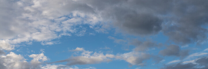 Obraz premium Panorama with the blue sky and white clouds