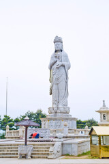 Obraz premium Naksansa or Naksan Temple is a Korean Buddhist temple complex in the Jogye order of Korean Buddhism that stands on the slopes of Naksan Mountain.