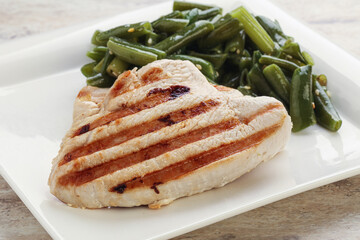 Grilled turkey steak with green bean