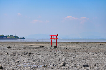 海の上の鳥居