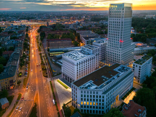 Unity Tower w Krakowie. Widok po zachodzie słońca. Nocna panorama