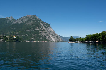 Como lake and mountians