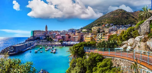 Outdoor-Kissen Most colorful coastal towns near Genova - beautiful Nervi village in Liguria with nice beach. Italy summer destinations, Liguria © Freesurf