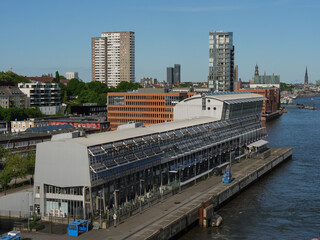 Die Stadt Hamburg an der Elbe