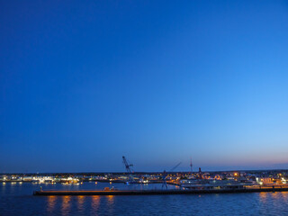 Fototapeta na wymiar Die Stadt Hamburg, der Hafen und die Elbe
