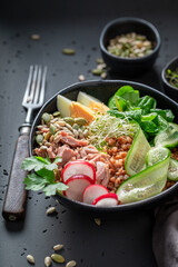 Diet Nicoise salad as a balanced meal for health.