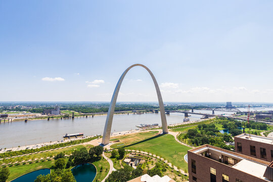 ST. LOUIS, MO, USA - AUGUST 10, 2018: The Gateway Arch is a 630 foot monument on the riverfront of downtown St. Louis that has a viewing area at the top that people can pay to visit.