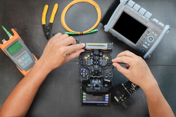 Fusion Splicing Tool, a set of fiber-optic or fiber-optic splicers for high-speed Internet...