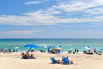 Fototapeta na wymiar Stuart Public Beach on Hutchinson Island South in Martin County in southeast Florida. 
