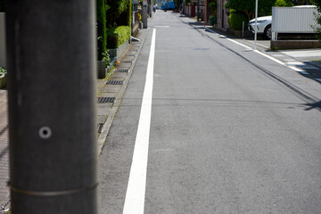 住宅街・アスファルト・直線・通り・住宅地・生活道路・風景