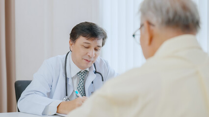 Doctor and patient are discussing consultation about symptom problem diagnosis of disease talk to the patient